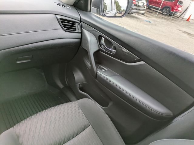 Used 2018 Gray Nissan SV image 16