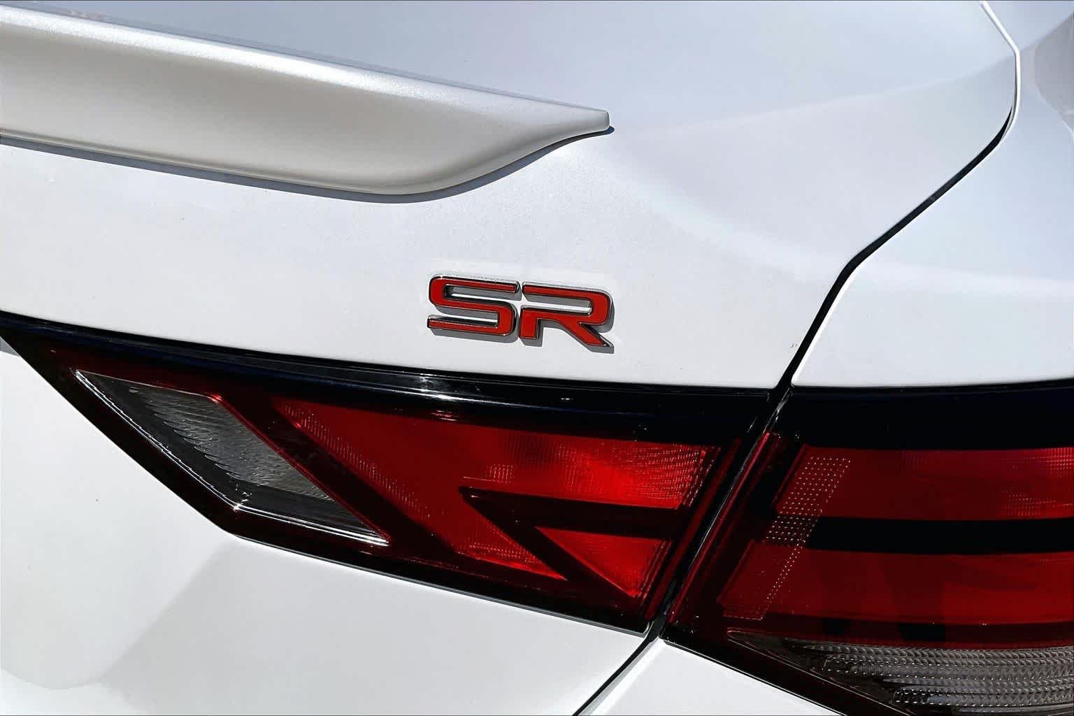 Used 2024 Aspen White Tricoat/Super Black Nissan SR image 8