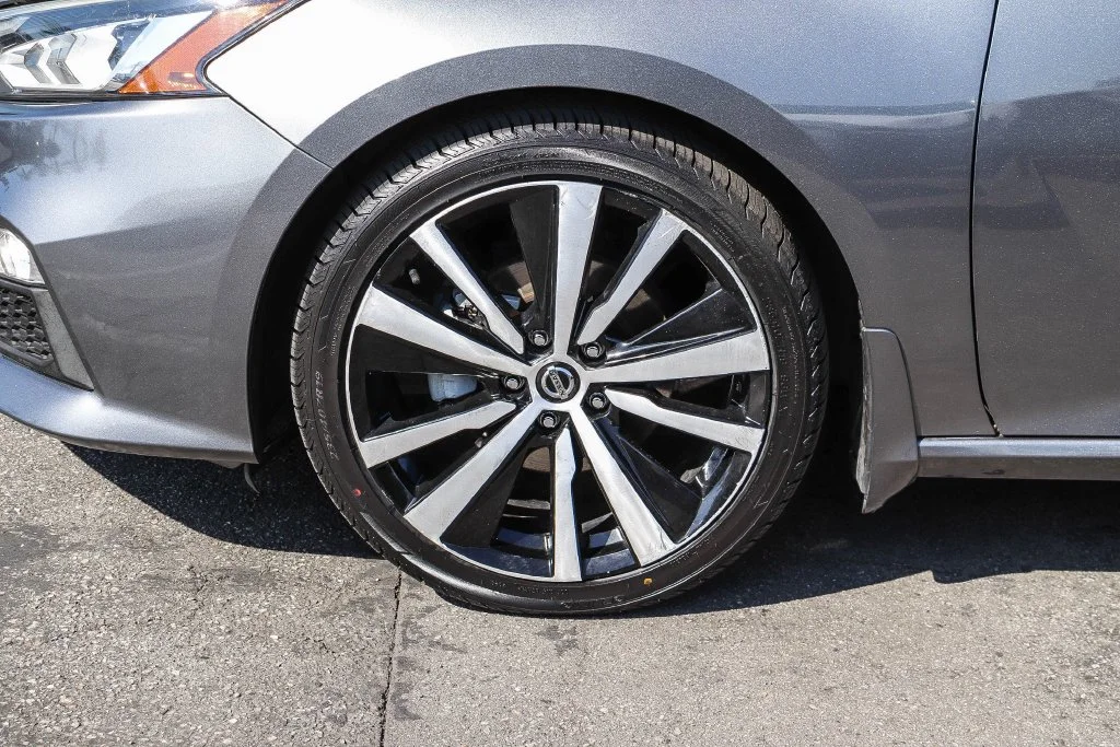Used 2020 Gray Nissan 2.5 SR image 13