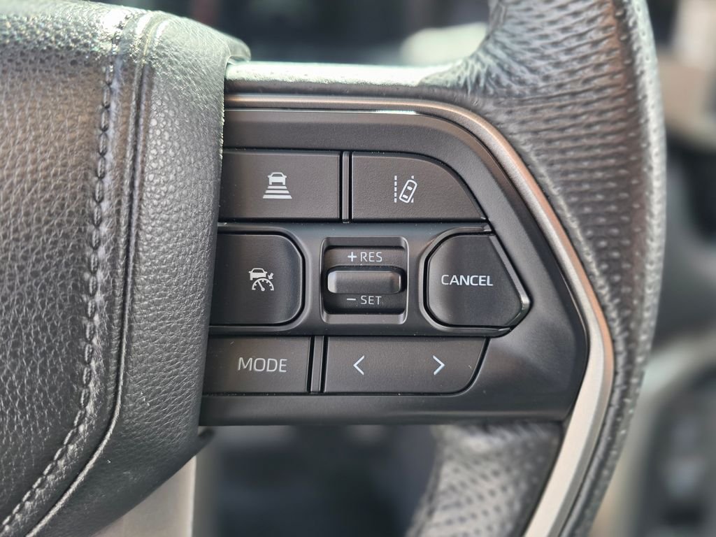 2025 Toyota Tundra Limited - Photo 27