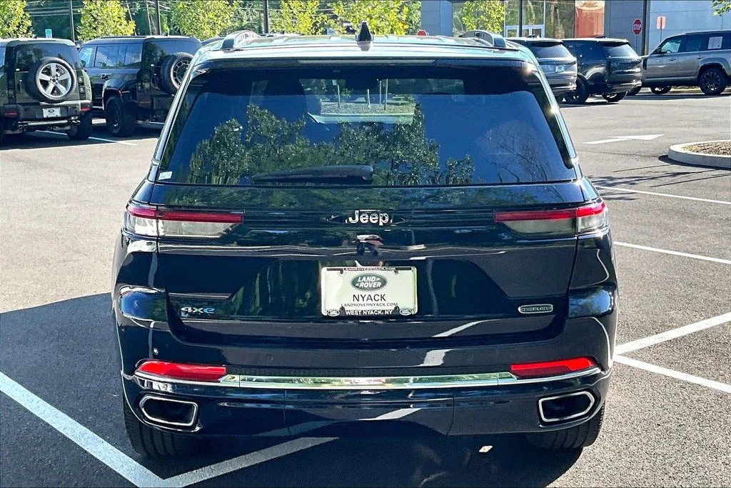 Used 2024 Black Jeep Overland 4xe image 4