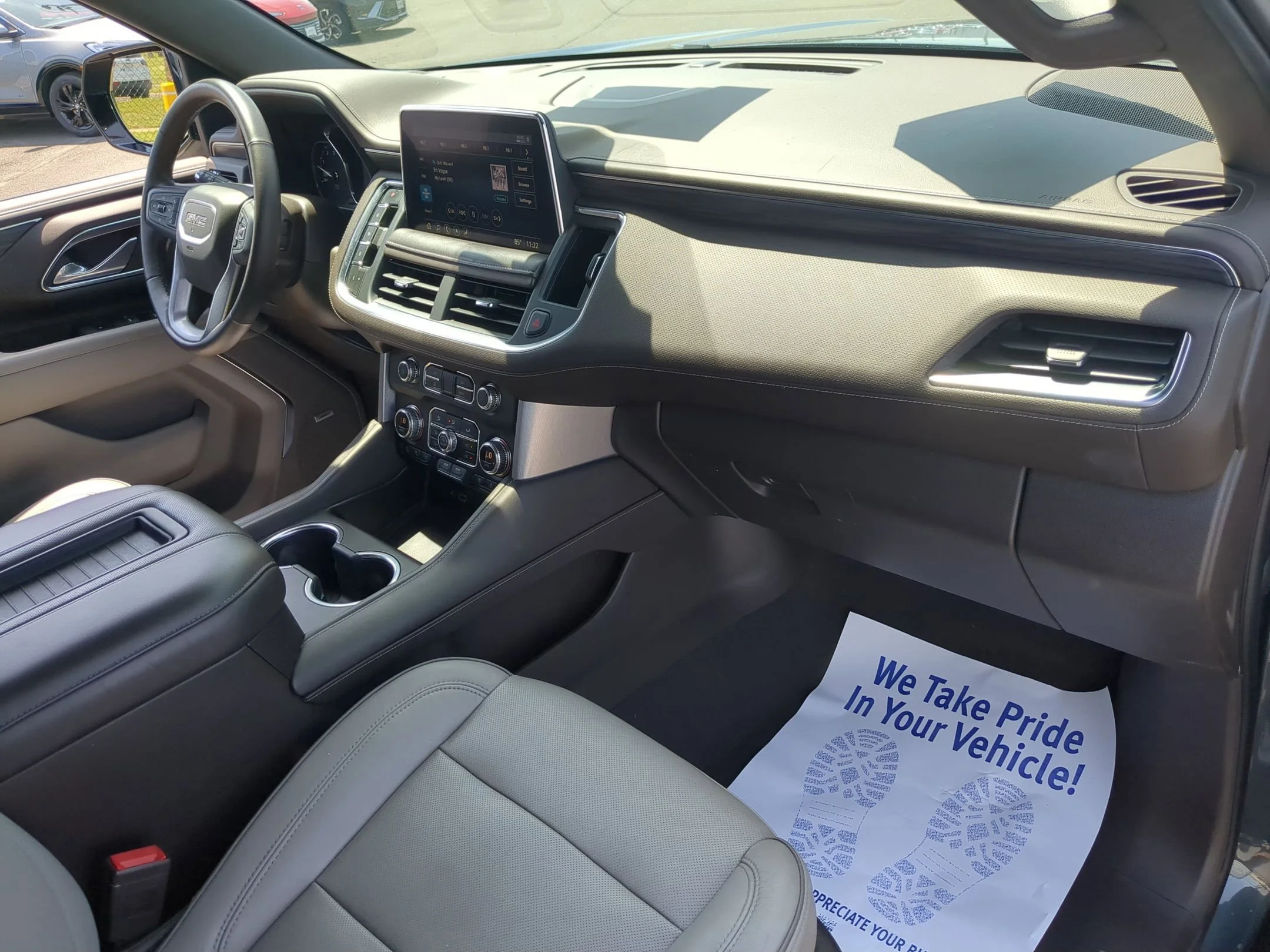 Used 2021 Dark Sky Metallic GMC SLT image 27