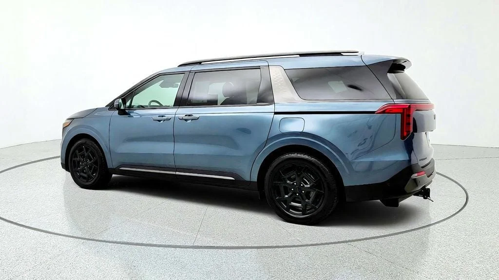 Used 2025 Astra Blue Kia SX FWD Dark Edition w/ Rear Seat Entertainment & Tow Hitch image 7