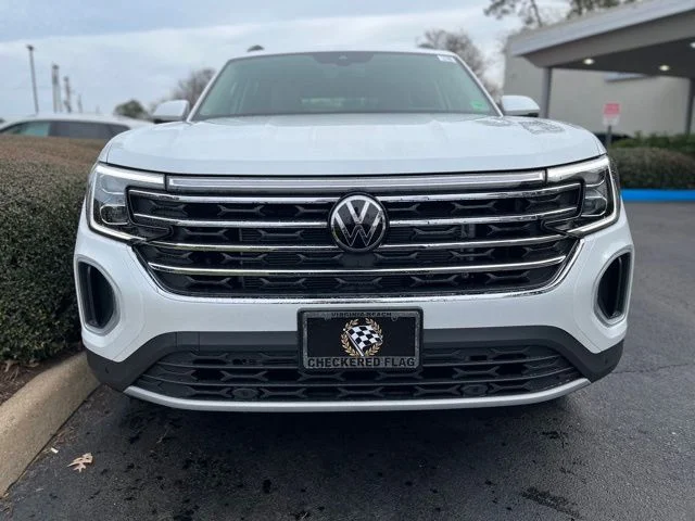 New 2026 White Volkswagen 2.0T SE w/Technology image 12