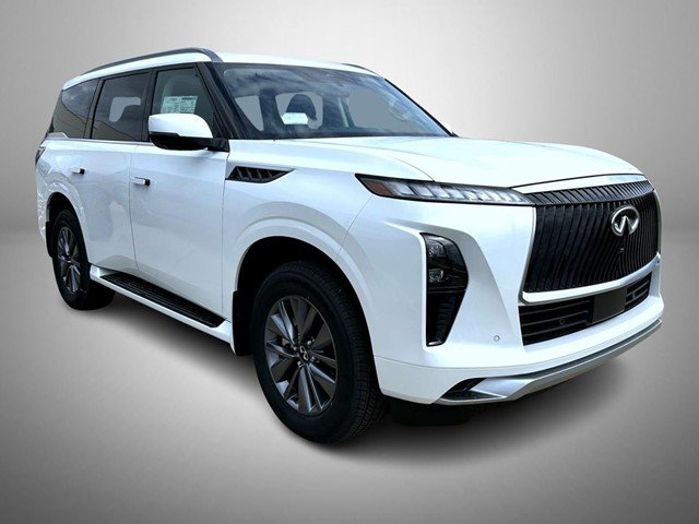New 2026 RADIANT WHITE INFINITI Pure 4WD image 3