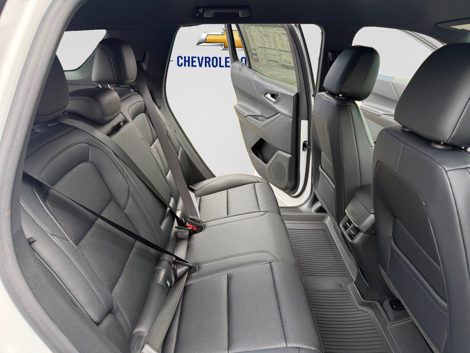 2027 Chevrolet Equinox LT - Photo 15