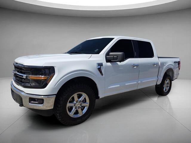 Used 2024 Oxford White Ford XLT image 9