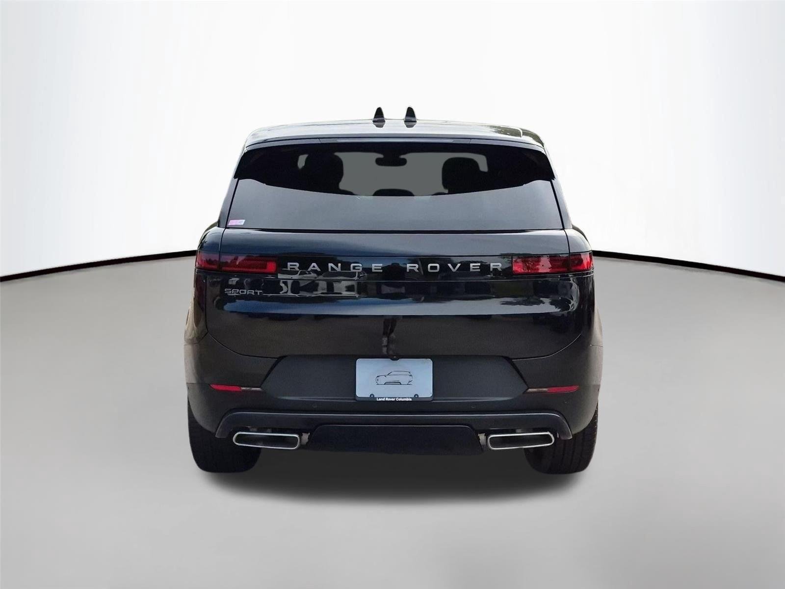 New 2027 Santorini Black Land Rover SE image 4