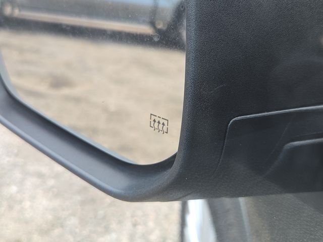 Used 2026 Ebony Twilight Metallic GMC Elevation image 19