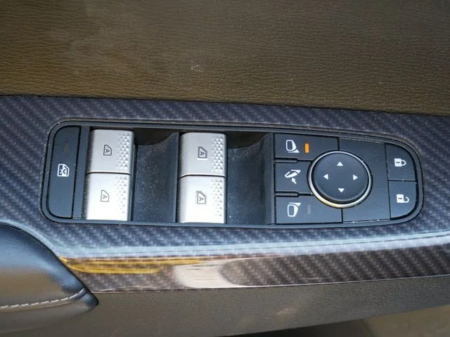 Certified Used 2024 White Diamond Mitsubishi SEL image 14