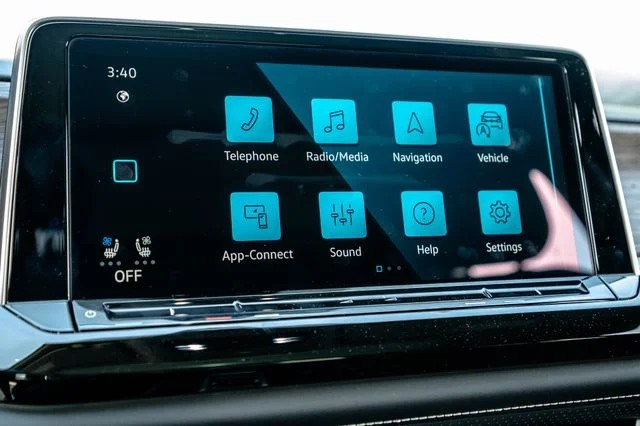 New 2026 Gray Volkswagen 2.0T SEL image 27