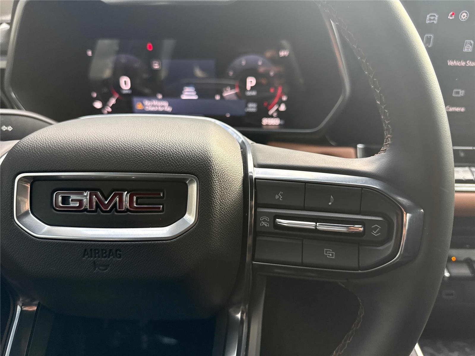 2024 GMC Canyon AT4 - Photo 18