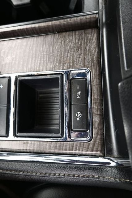 Used 2020 White Ford Limited image 46