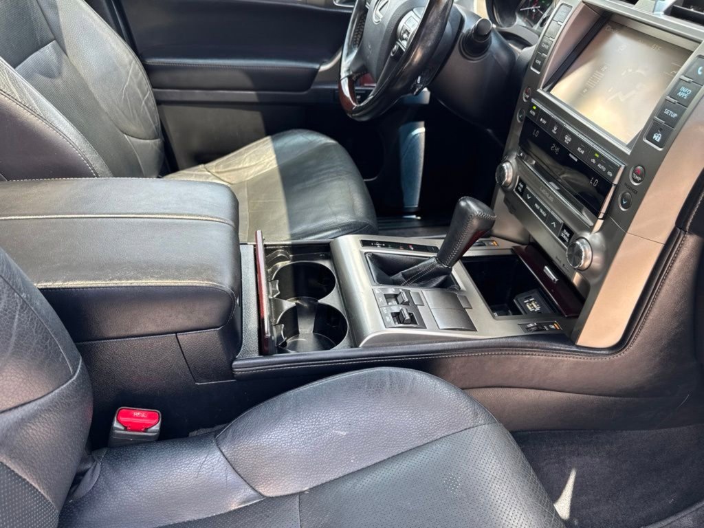 Used 2018 Silver Lexus 460 image 29