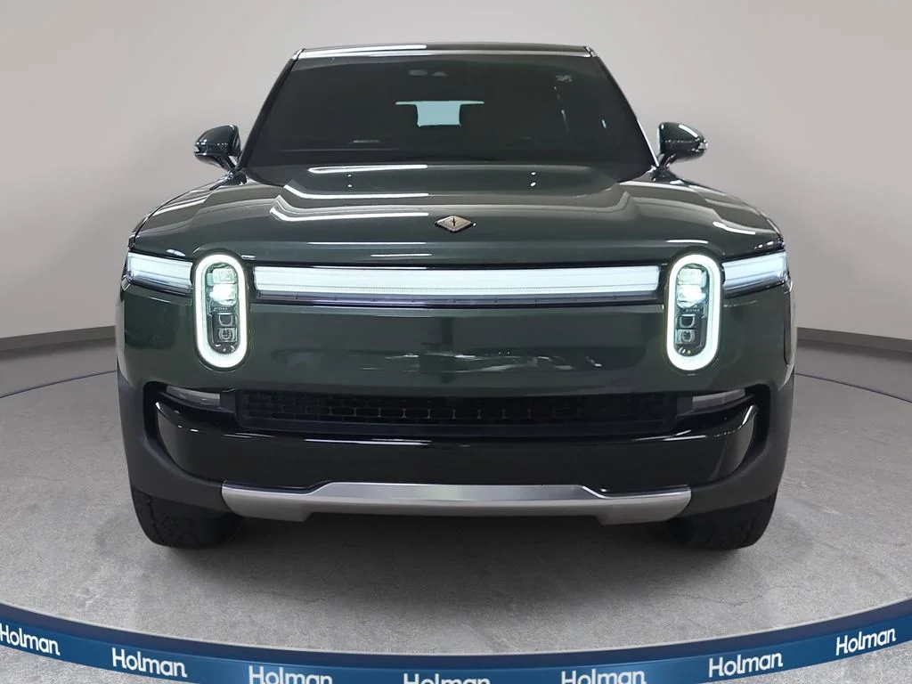Used 2026  Rivian  image 3