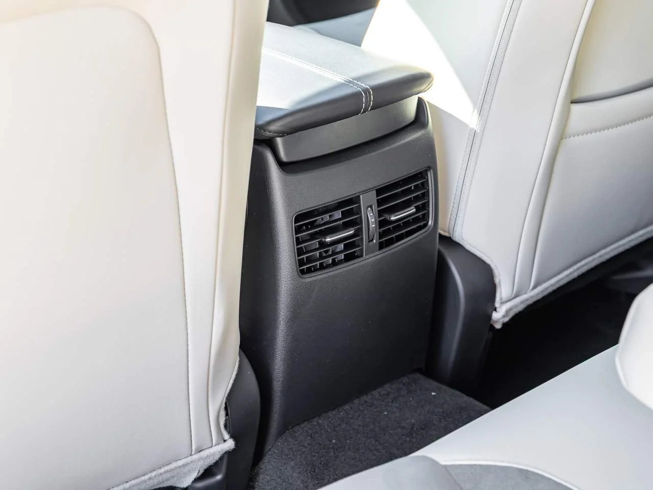 New 2026 Ceramic Metallic Mazda 2.5 Turbo Aire Edition AWD image 24