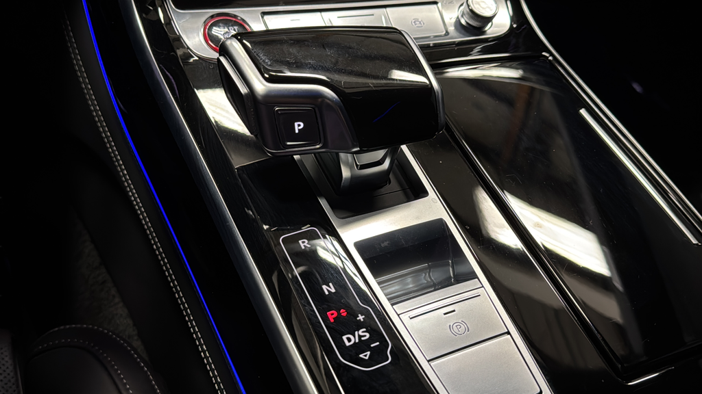 Used 2024 Black Metallic Audi 4.0T image 20
