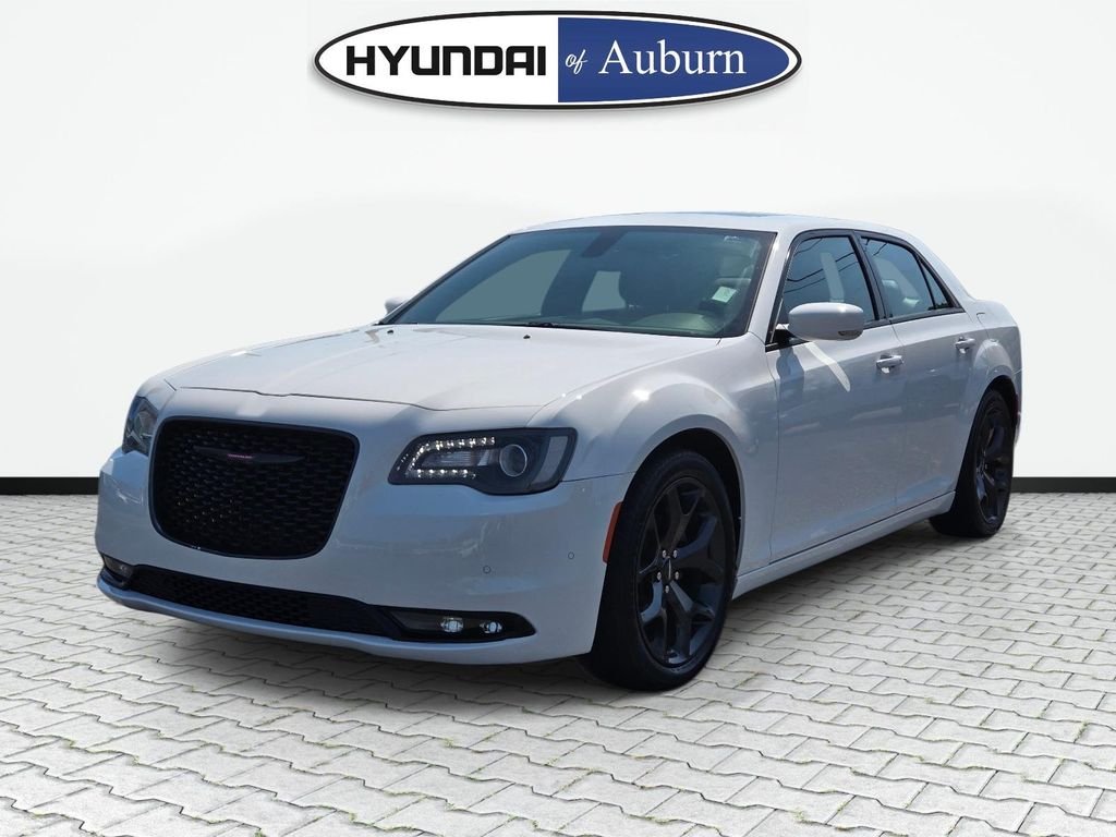 Used 2023 White Chrysler 300S image 10