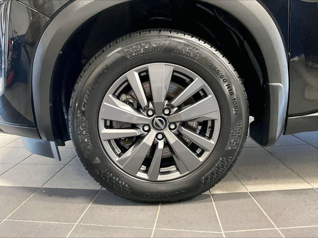Used 2024 Black Nissan S image 7