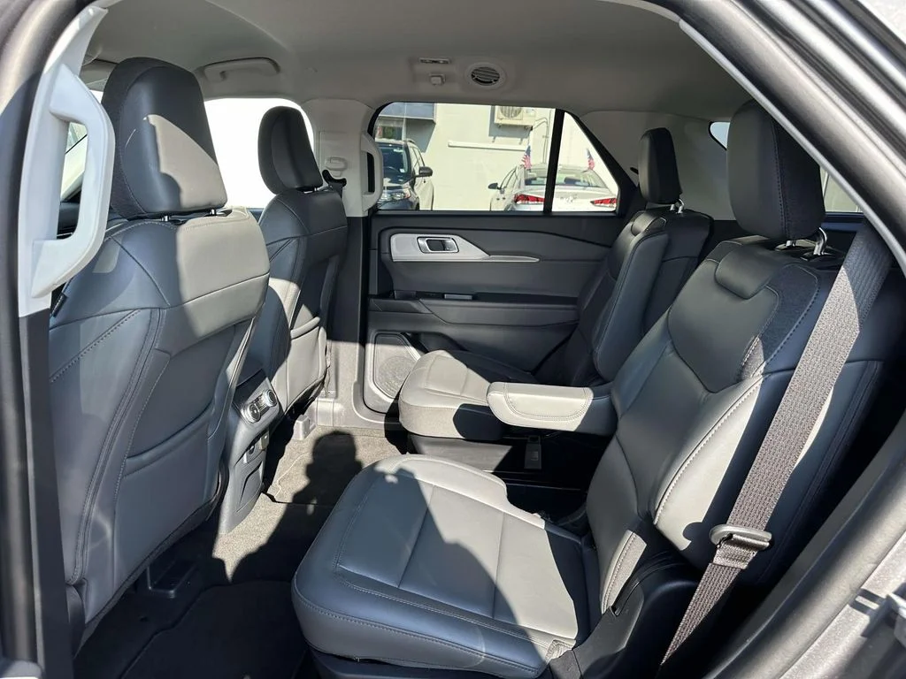 Used 2026 Gray Metallic Ford Active image 17