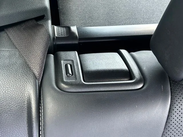 Used 2019  Toyota Limited image 47