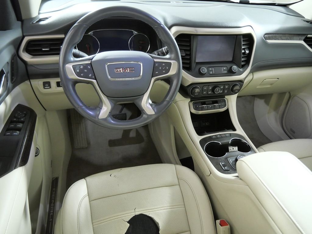 Used 2020 White GMC Denali image 2
