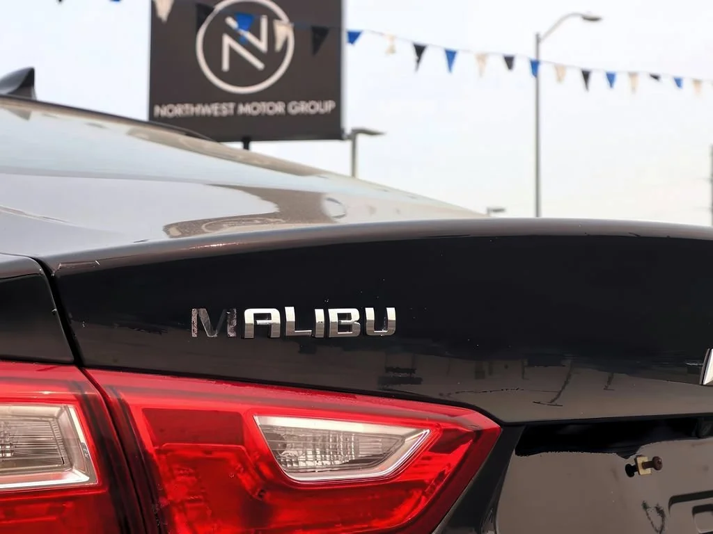 2016 Chevrolet Malibu 1LT - Photo 31