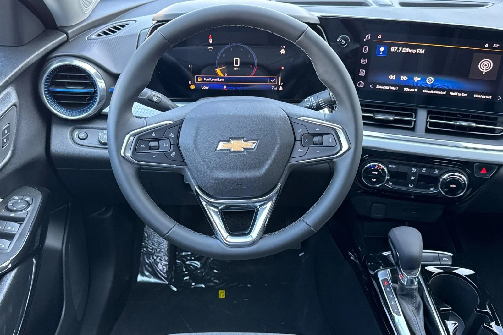2026 Chevrolet Trax LT - Photo 13