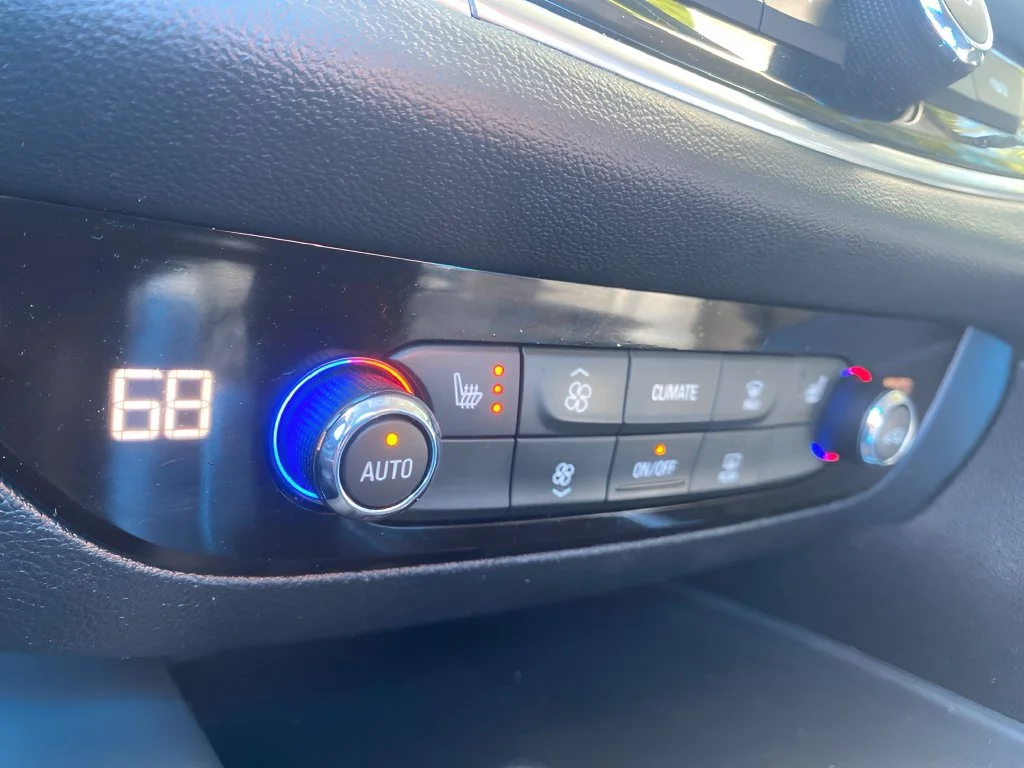 Used 2019 Includes Spectra Gray lower exterior accent color. Buick Essence image 24