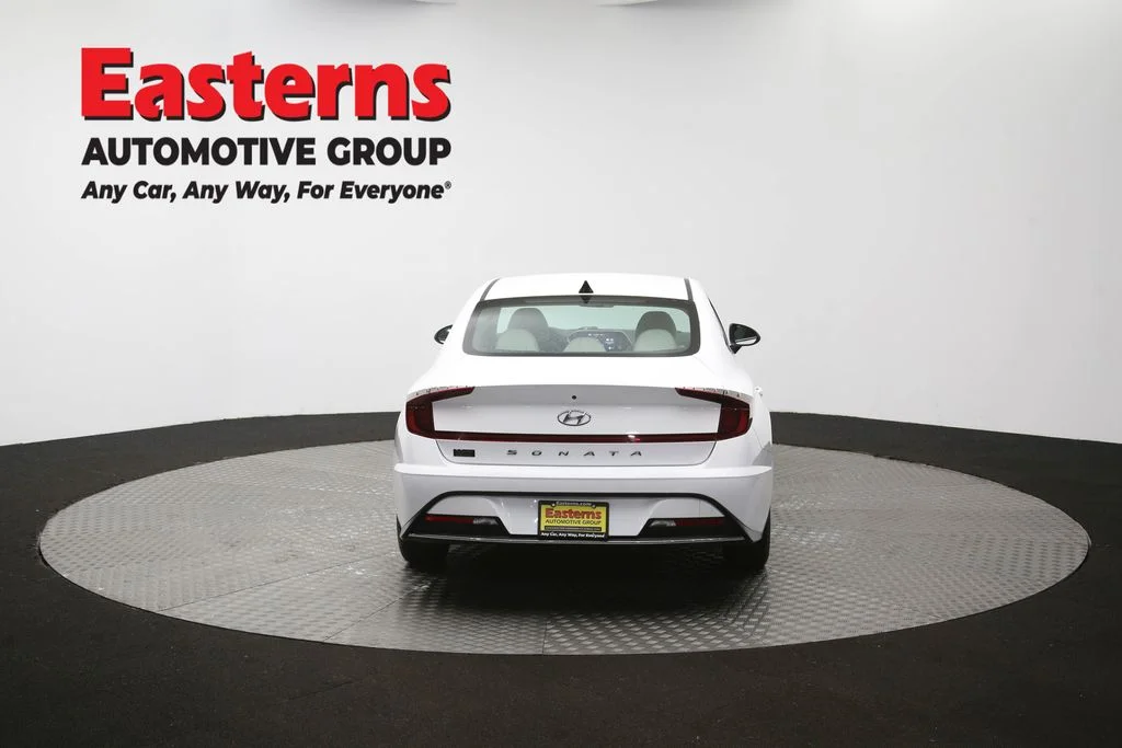 Used 2023 White Hyundai SE image 36