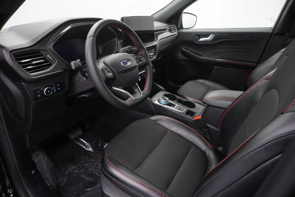 Used 2025 Black Ford ST-Line Elite image 19