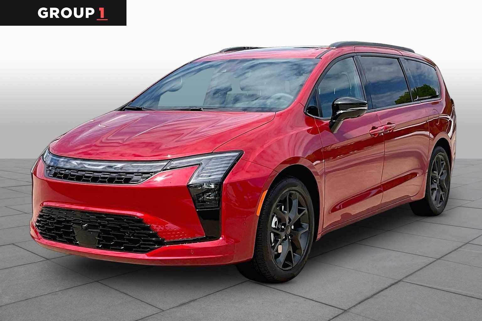 2027 Chrysler Pacifica Limited's photo