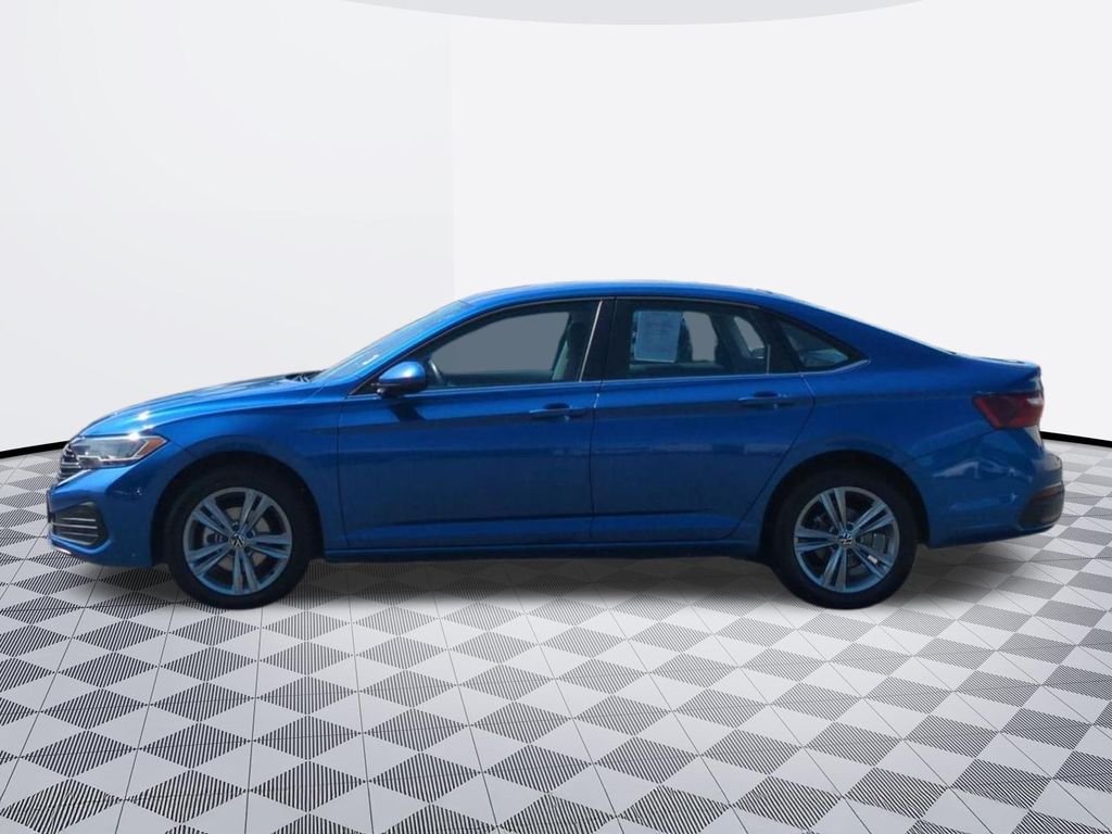 Used 2024 Blue Volkswagen 1.5T SE image 3