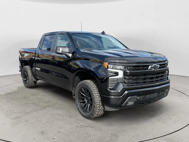Used 2024 Black Chevrolet RST image 4