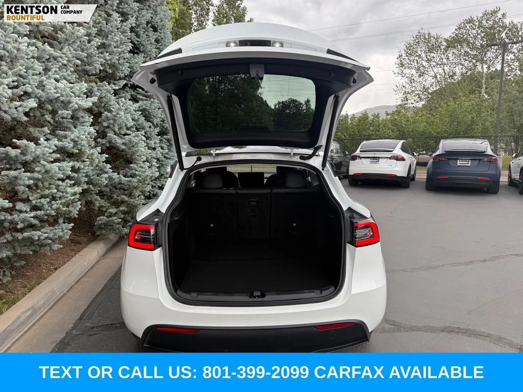 Used 2024 White Tesla Long Range image 33