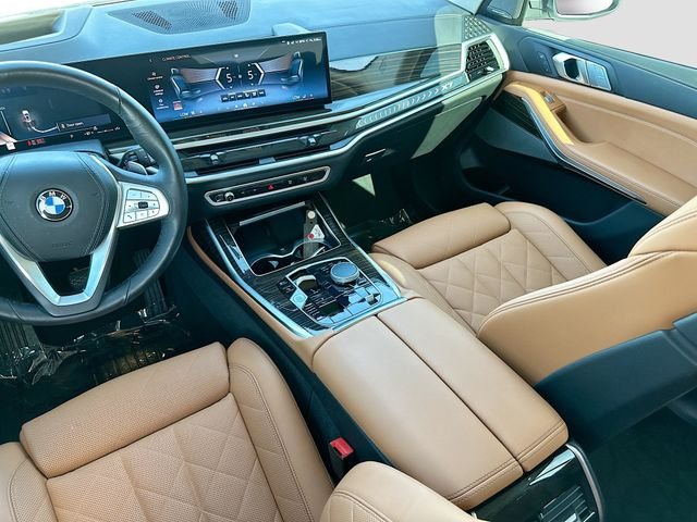 Used 2026 White BMW xDrive40i image 24