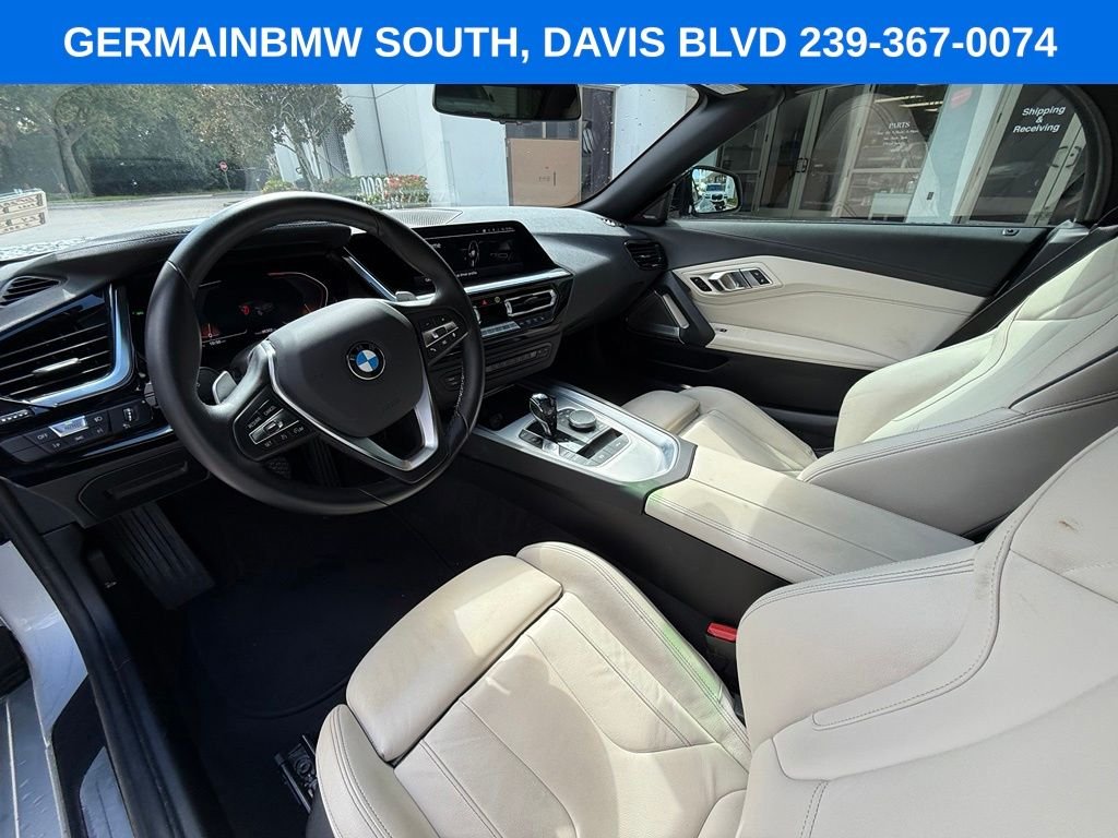 Used 2021 Glacier Silver Metallic BMW sDrive30i image 17