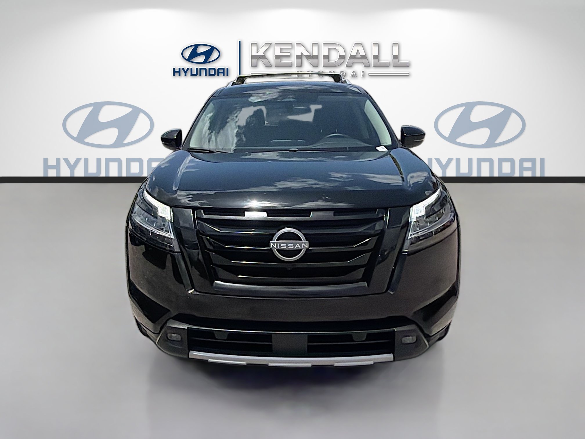 Used 2024 Super Black Nissan SL image 2
