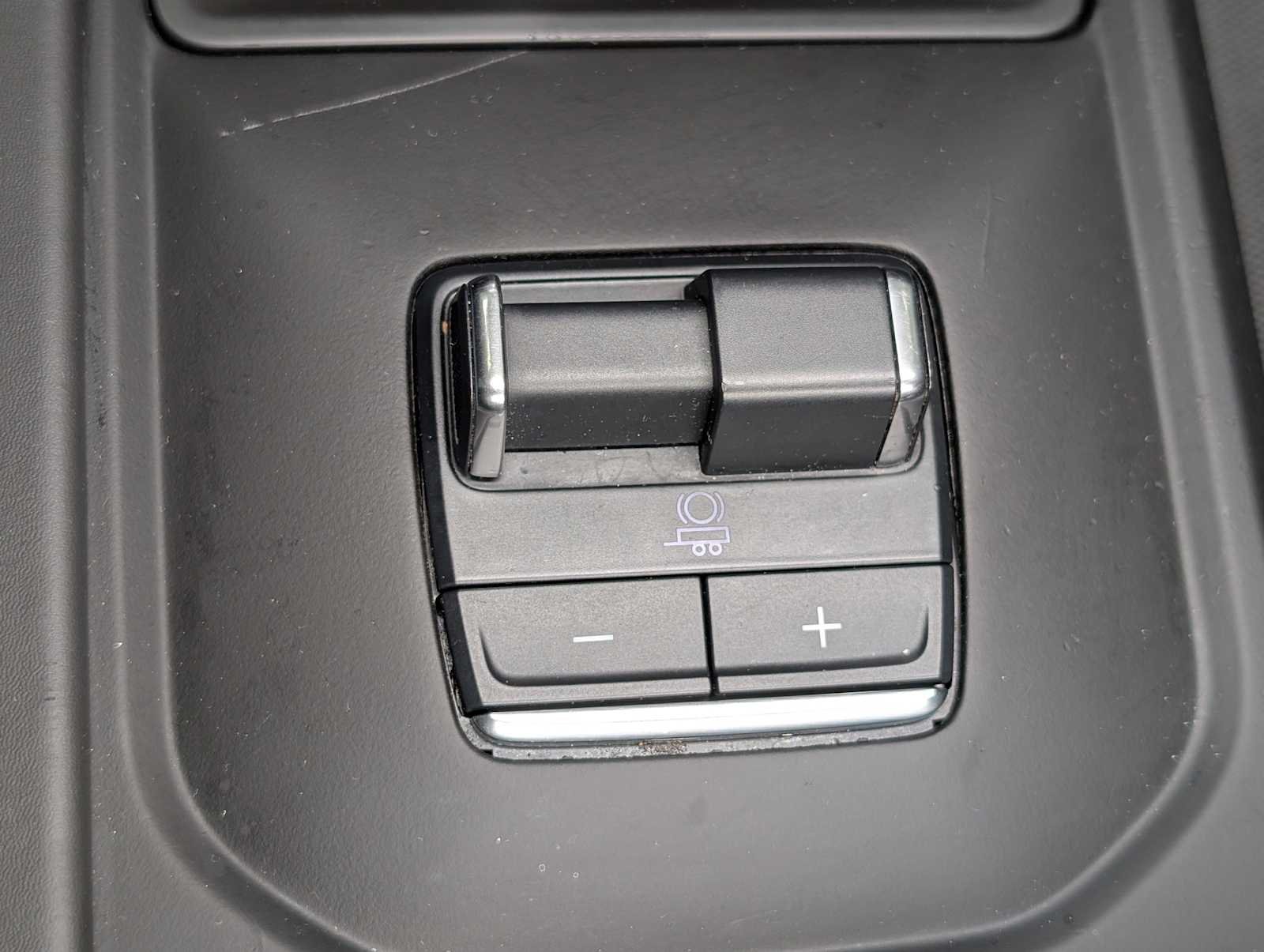 Used 2024 Sterling Metallic GMC Denali Ultimate image 32