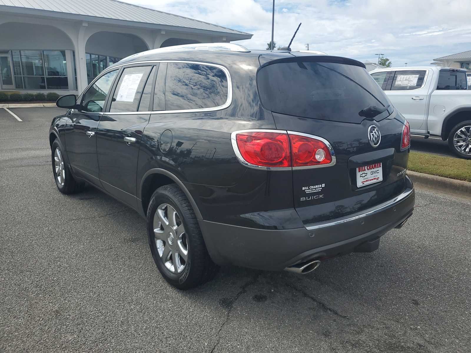 2009 Buick Enclave CXL photo 3