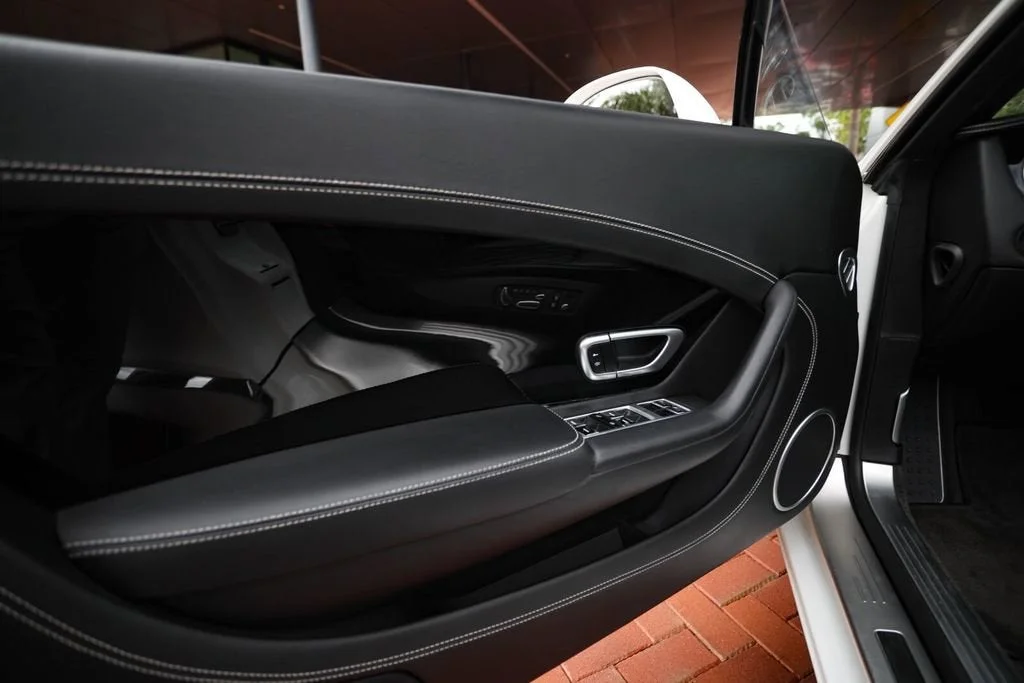Used 2014 Glacier White Bentley Speed image 38