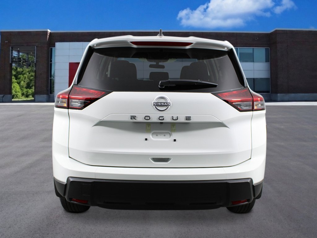New 2026 Glacier White Nissan S image 4