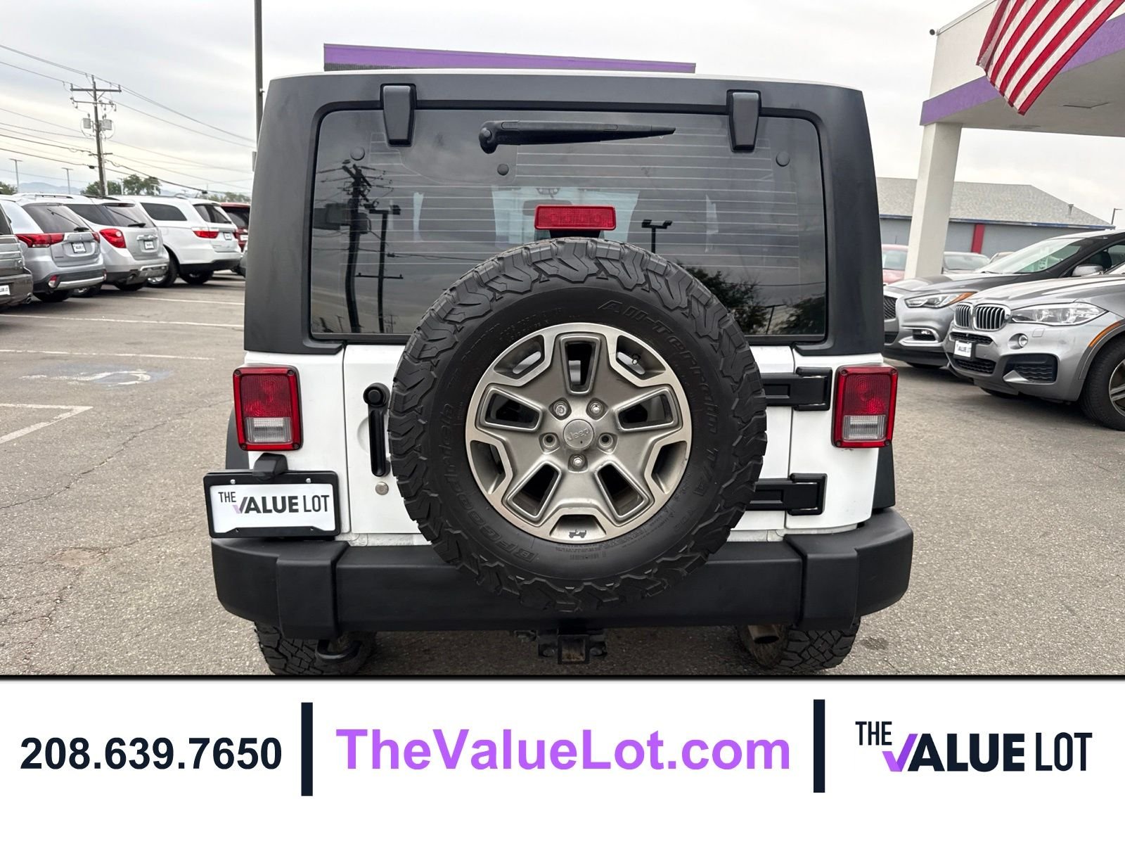 Used 2015 White Jeep Rubicon image 5