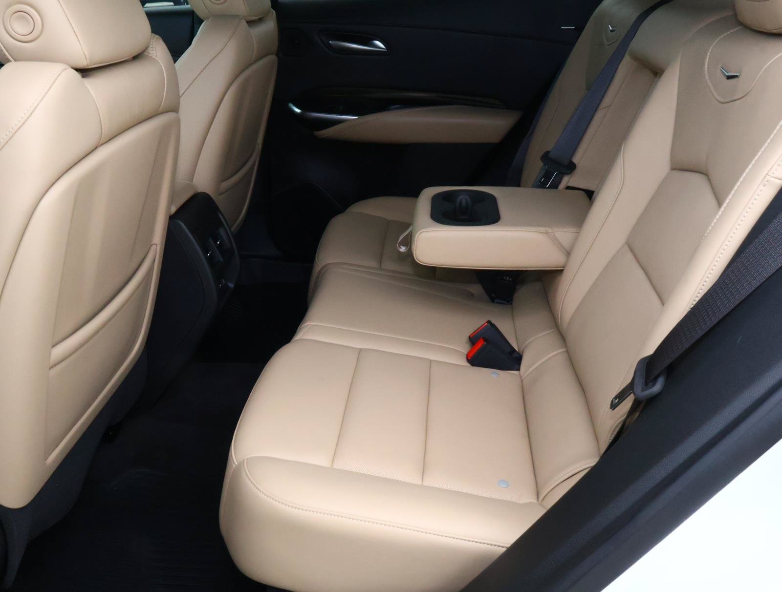 Certified Used 2024 Crystal White Tricoat Cadillac Premium Luxury image 25