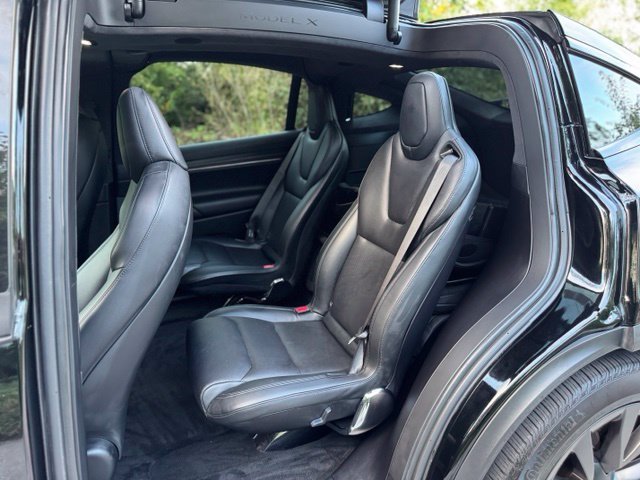 Used 2022 Solid Black Tesla Base image 13