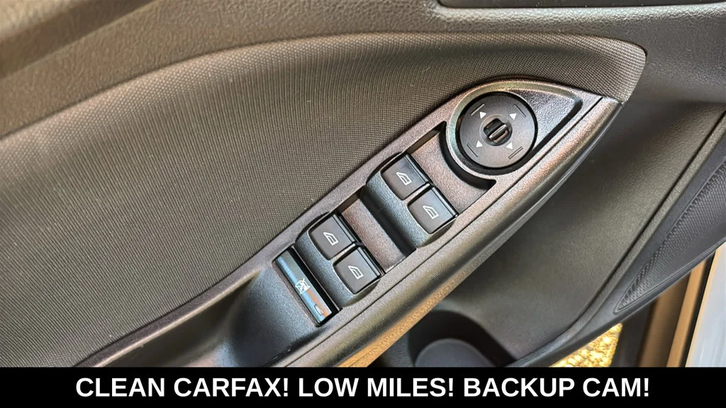 Used 2018 White Ford SE image 9