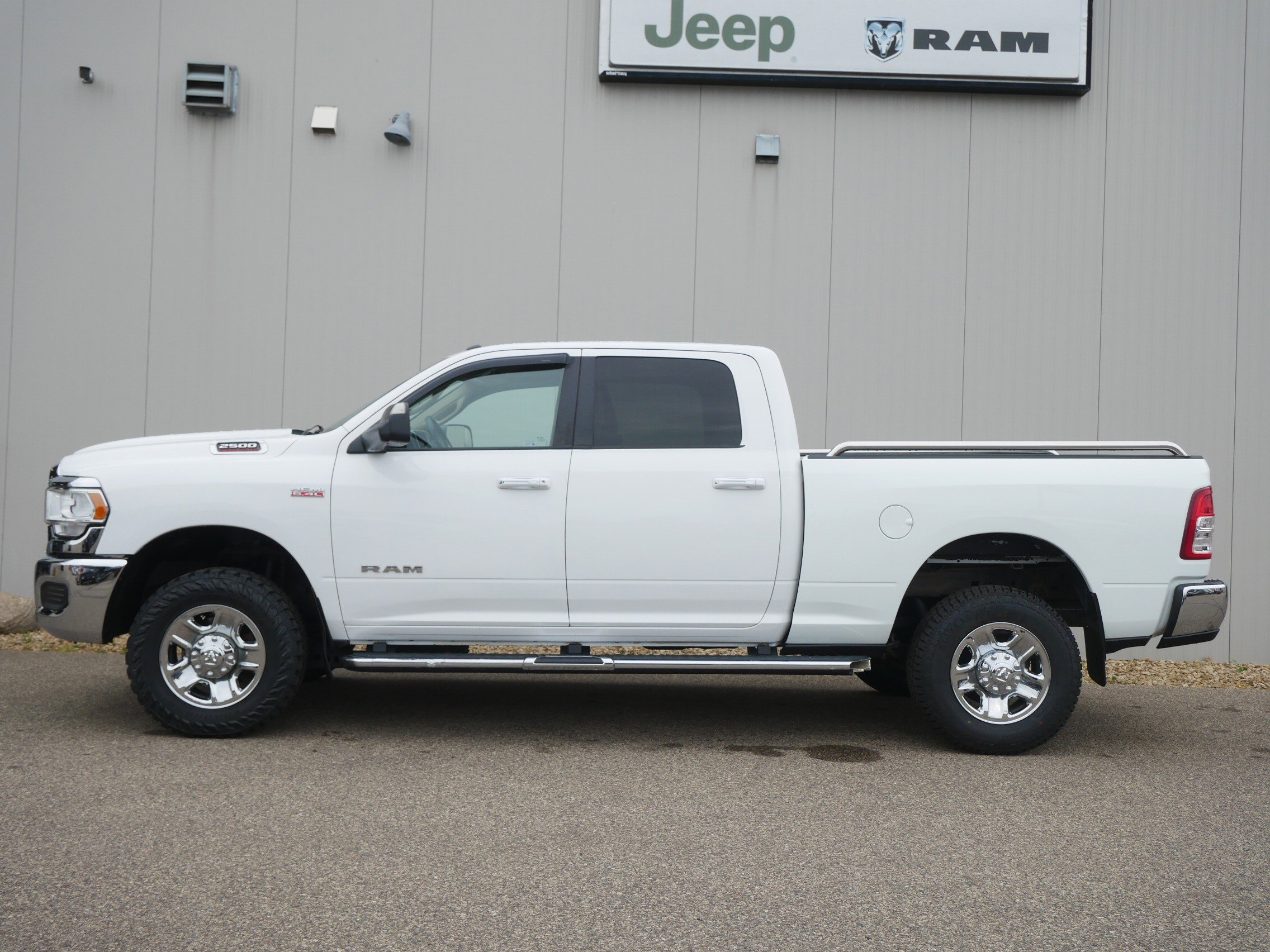 Used 2019 RAM Ram 2500 Pickup Big Horn with VIN 3C6UR5DJ0KG689339 for sale in Hastings, Minnesota