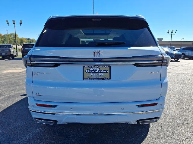New 2027 Iridescent White Tricoat Buick Avenir image 5