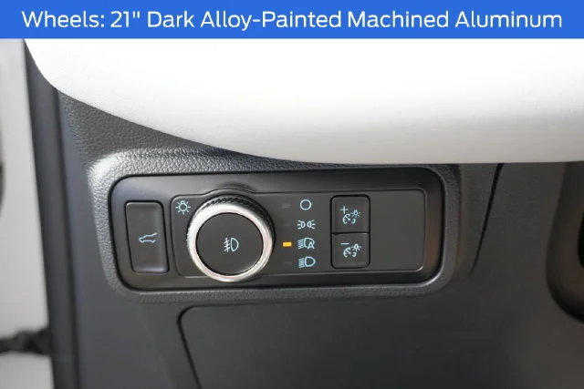 New 2027 Avalanche Gray Ford Platinum™ image 22