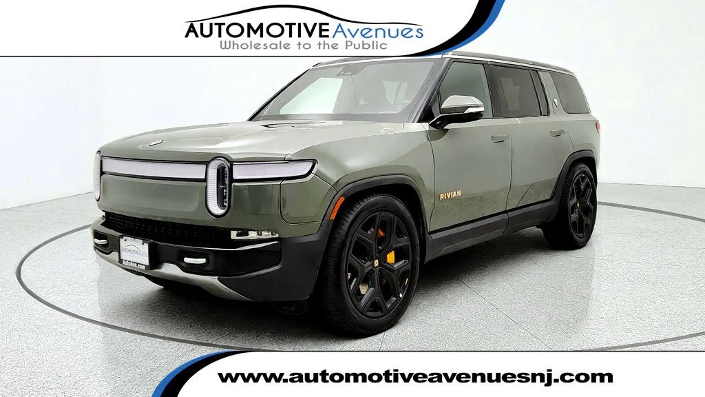 Used 2022 Forest Green Rivian Launch Edition AWD image 1